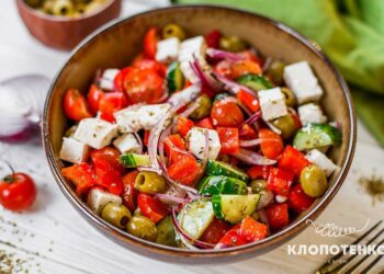 Грецький салат за рецептом Євгена Клопотенка