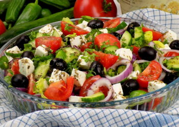 Болгарський салат із запеченим перцем