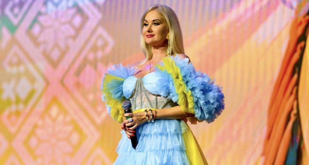 Катерина Бужинська: “У тяжкі для України часи я повинна бути зі своїм народом”