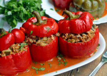 Перець, фарширований булгуром