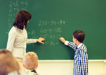 Зарахування стажу українським педагогам за кордоном