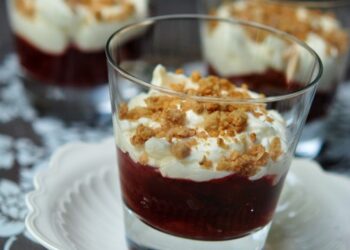 Сливовий десерт