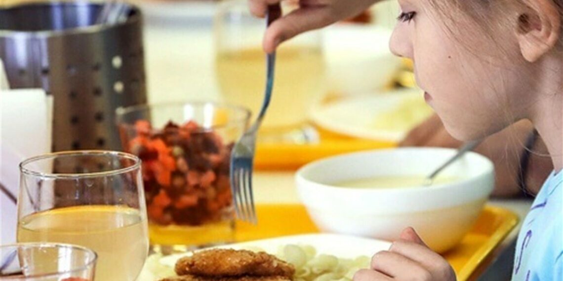 Які продукти заборонено продавати в шкільних буфетах