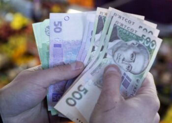 Принцип «гроші ходять за людиною» для ВПО