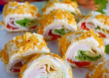 Рулетики з лавашу із шинкою