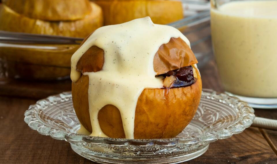 Яблука, фаршировані рисом