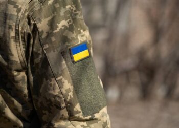 Чи зберігається середній заробіток за добровольцем?