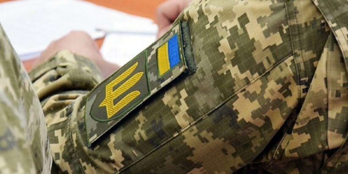 Виплати — за особистим розпорядженням військового