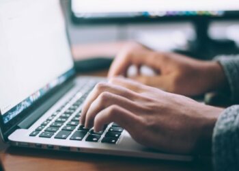 Сім разів подумайте, перш ніж відкрити файл