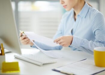 Повернення зарплати за невідроблені дні відпустки