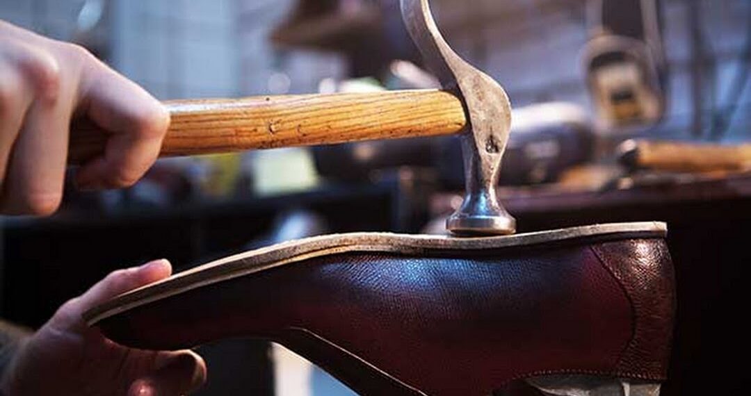 Що потрібно знати, здаючи взуття в ремонт