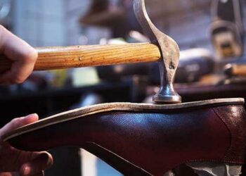 Що потрібно знати, здаючи взуття в ремонт