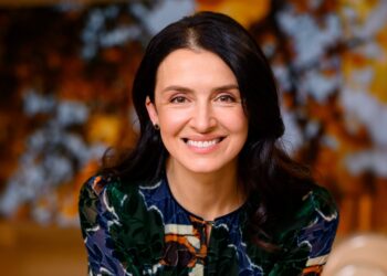 Валентина Хамайко: “Жити треба так, щоб світлом для інших бути”