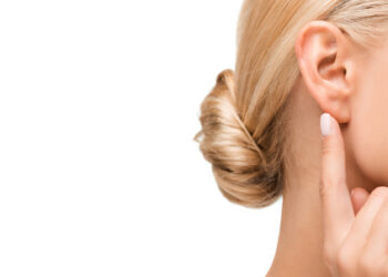 Дірочка у шкірі синусом називається