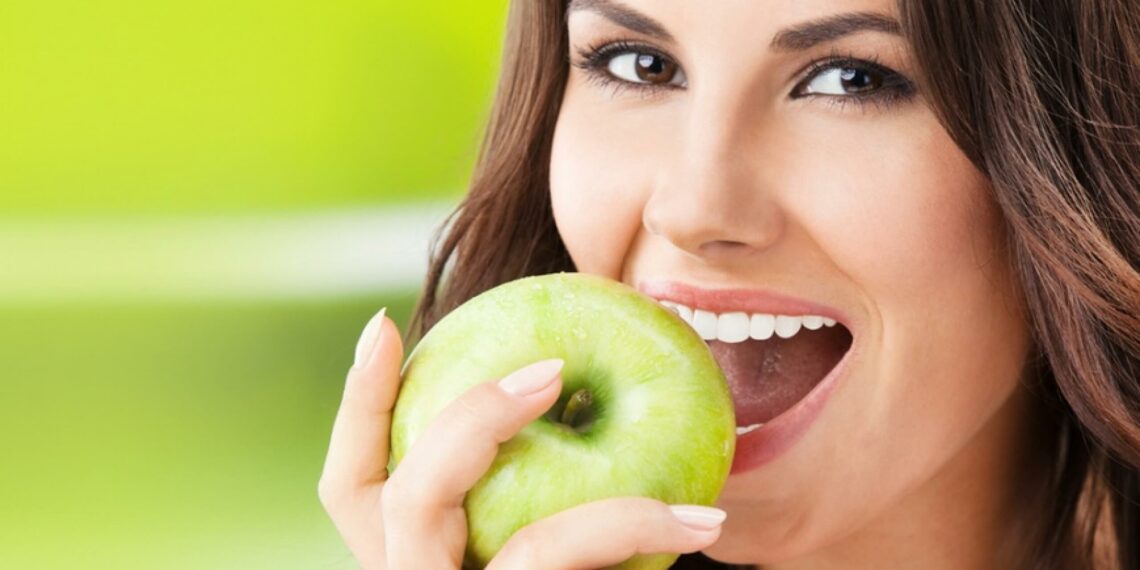 Як зберегти зуби та ясна здоровими