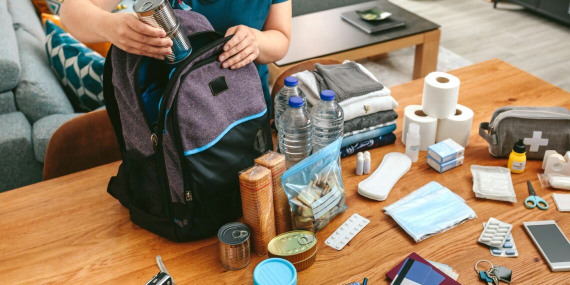 Тривожну валізку тримаємо напоготові