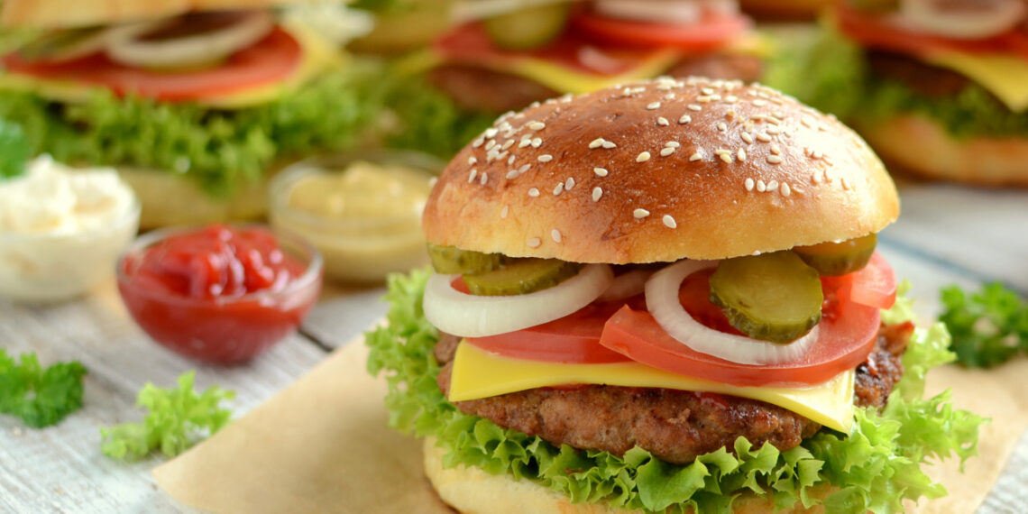 Домашній класичний гамбургер