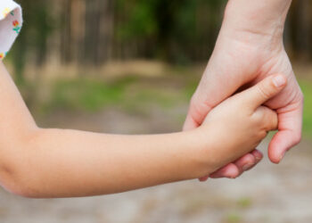 Аліменти на утримання дитини з тих, хто служить