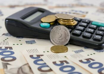Виплата допомоги по безробіттю та чи утримують з неї внески