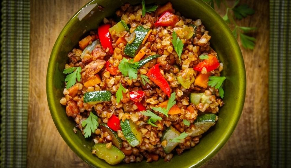Яскрава гречана каша з небанальним смаком