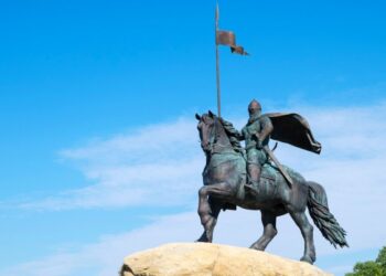 Чи одна то особа: Преподобний Ілля Муромець Печерський та герой билин Ілля Муромєц