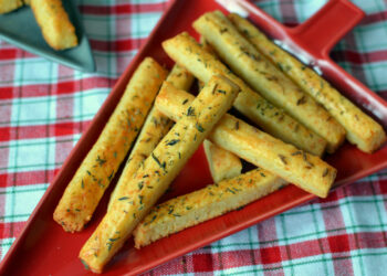 Хрусткі сирні палички із зеленню
