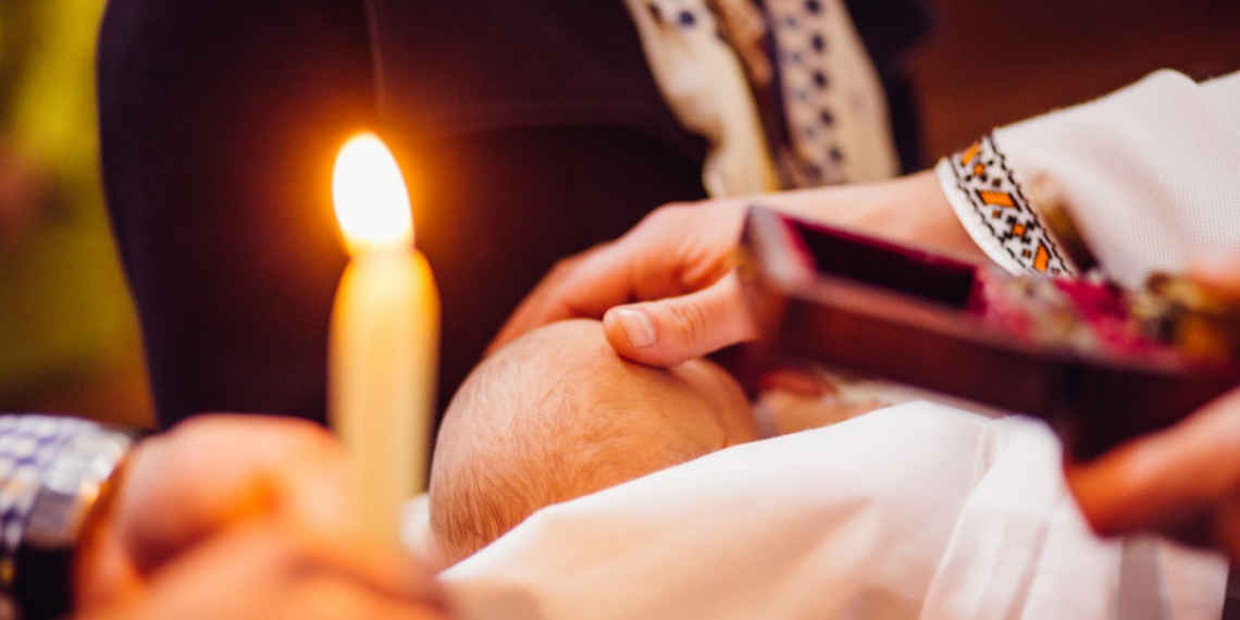 Чи можна хрестити дитину в піст?