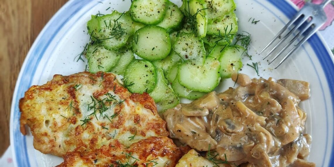 Кабачкові оладки з фаршем