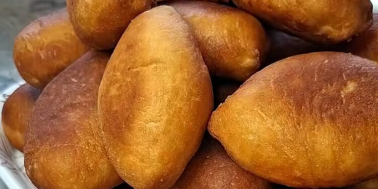 Заварні пиріжки з капустою