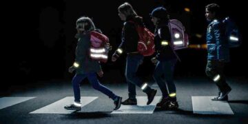 Будьте видимими й обережними в темряві