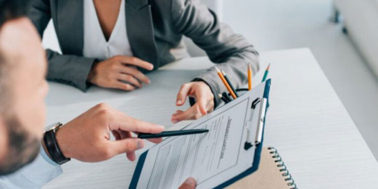 В оголошеннях про вакансії