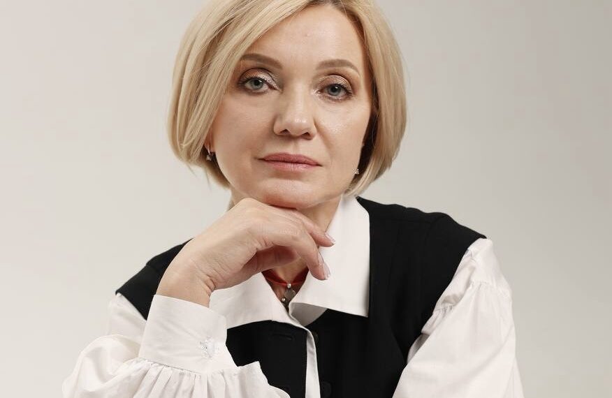 Олена Івановська: “У захисті української мови мусимо бути рішучими та наполегливими”