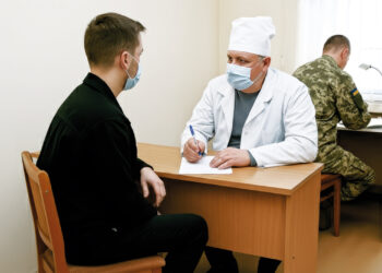 Хто має проходити ВЛК під час воєнного стану