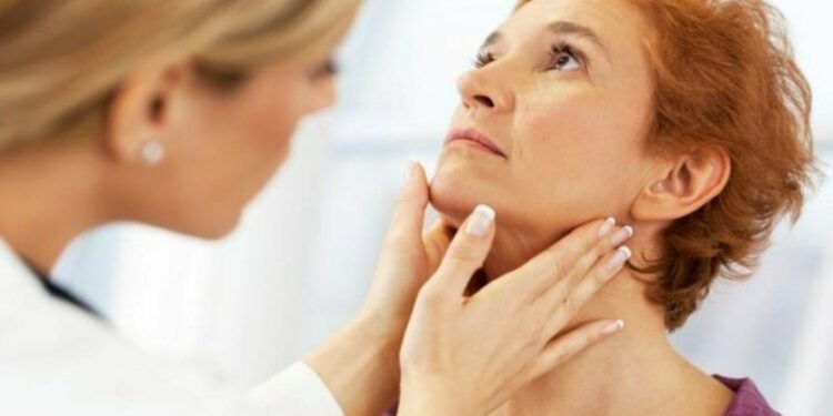 Життя з щитовидкою і без