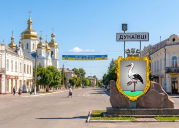 Символи міст наших: “наш” журавель – у “чорних чоботах”