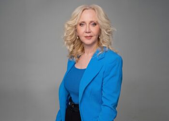 Ксенія Заставська: “Мистецтво не може бути “поза політикою”, інакше політика у вигляді загарбників стукає у твої двері”